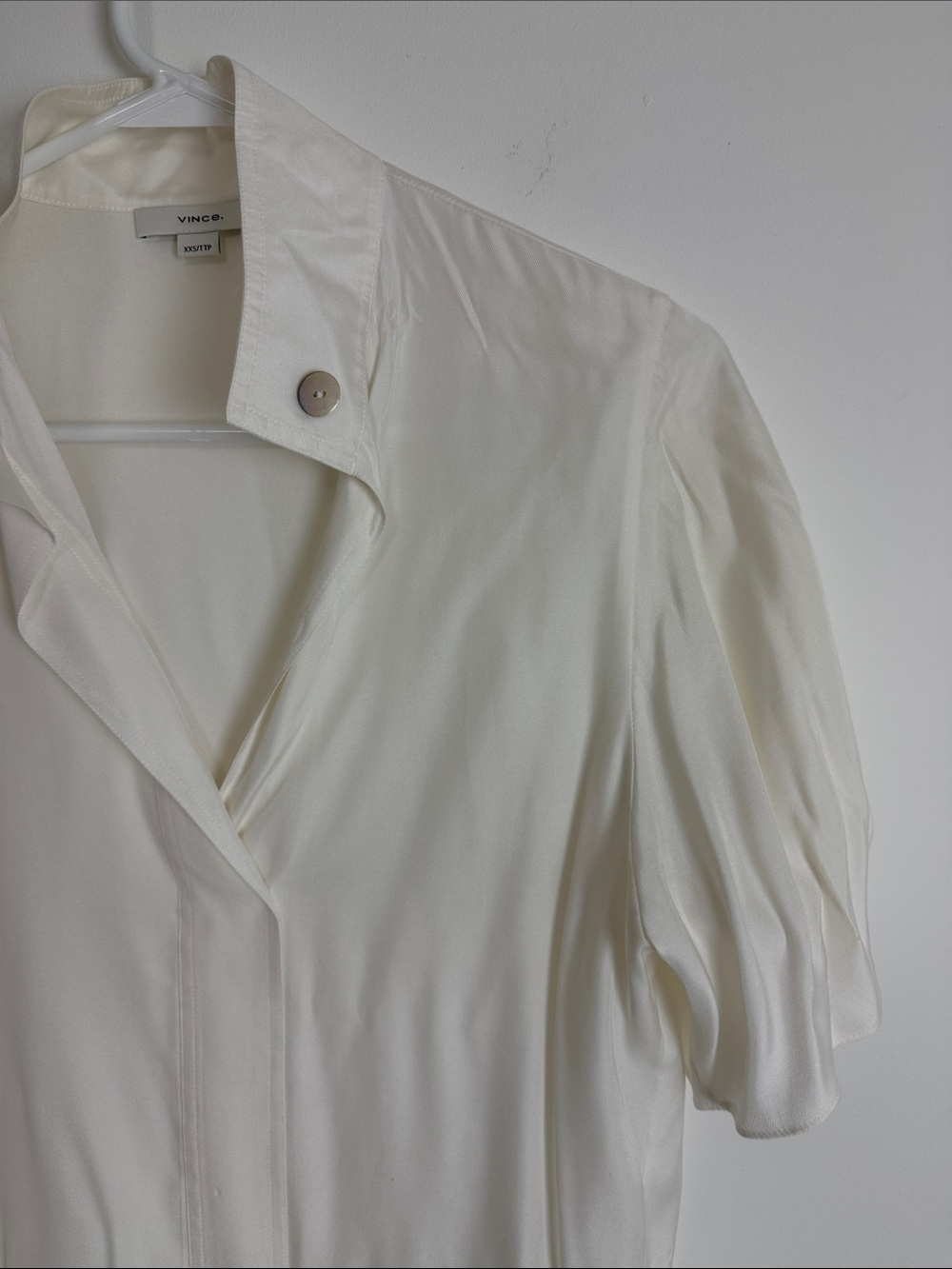 Vince Cream Short-Sleeve Silk-Blend Blouse - Picture 2 of 7